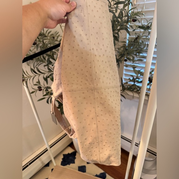 Furla Elisabeth Ostrich hobo bag %100 percent leather - Picture 14 of 16